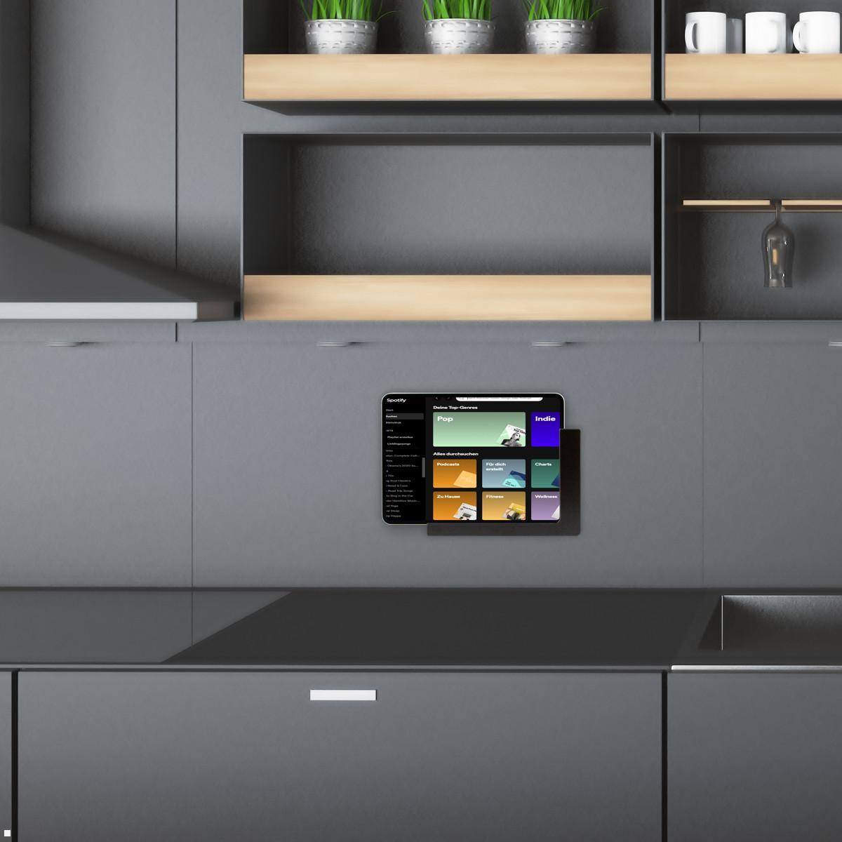 TabLines TWP056 Wandhalterung für Apple iPad Air 13.0 (M4), Rezepte in der Küche